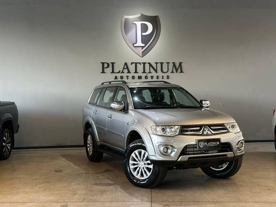 MITSUBISHI PAJERO 3.2 4X4 16V TURBO INTERCOOLER DIESEL 4P AUTOMÁTICO